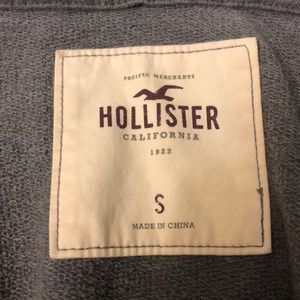 Hollister Tops - Hollister Sweater Hollister Tops - Hollister Sweater